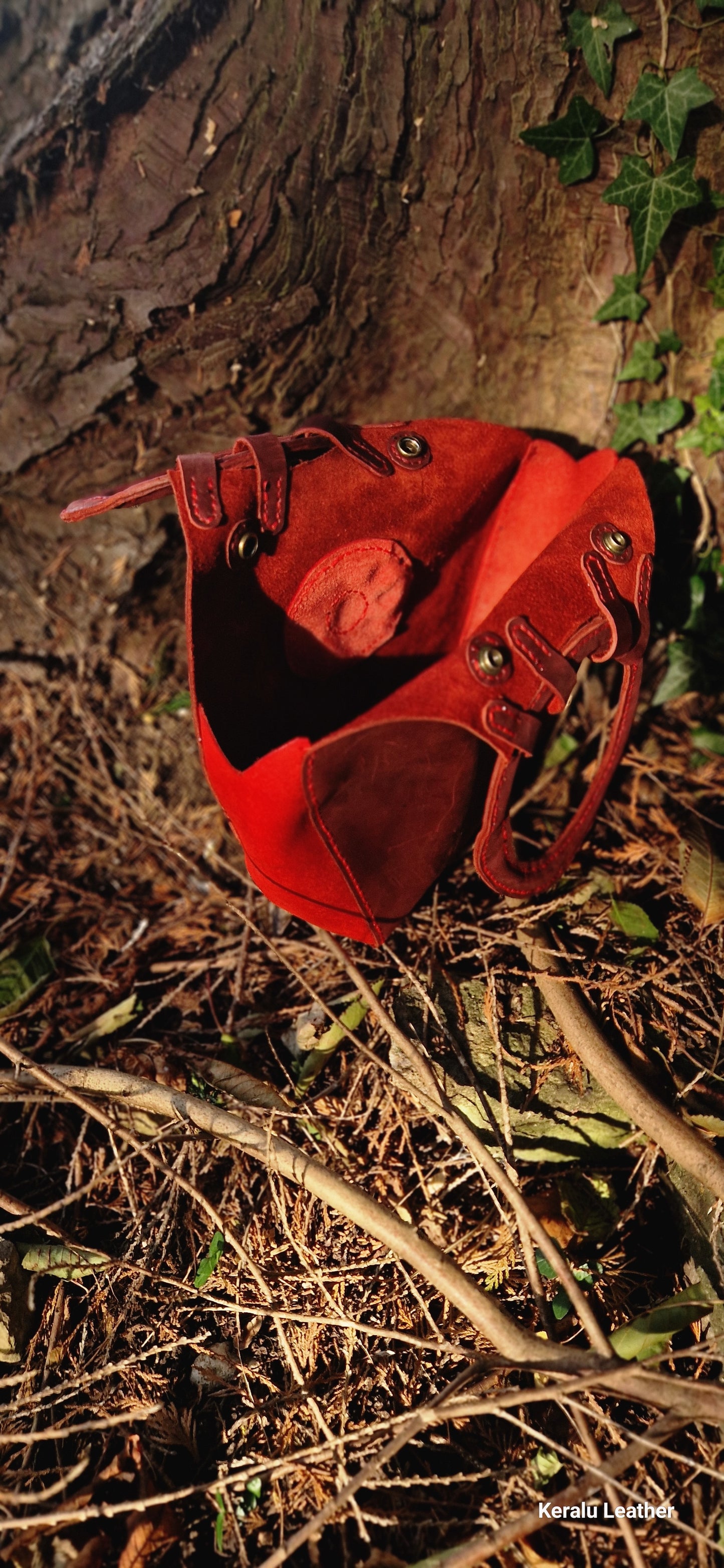 Round handle, practical handbag