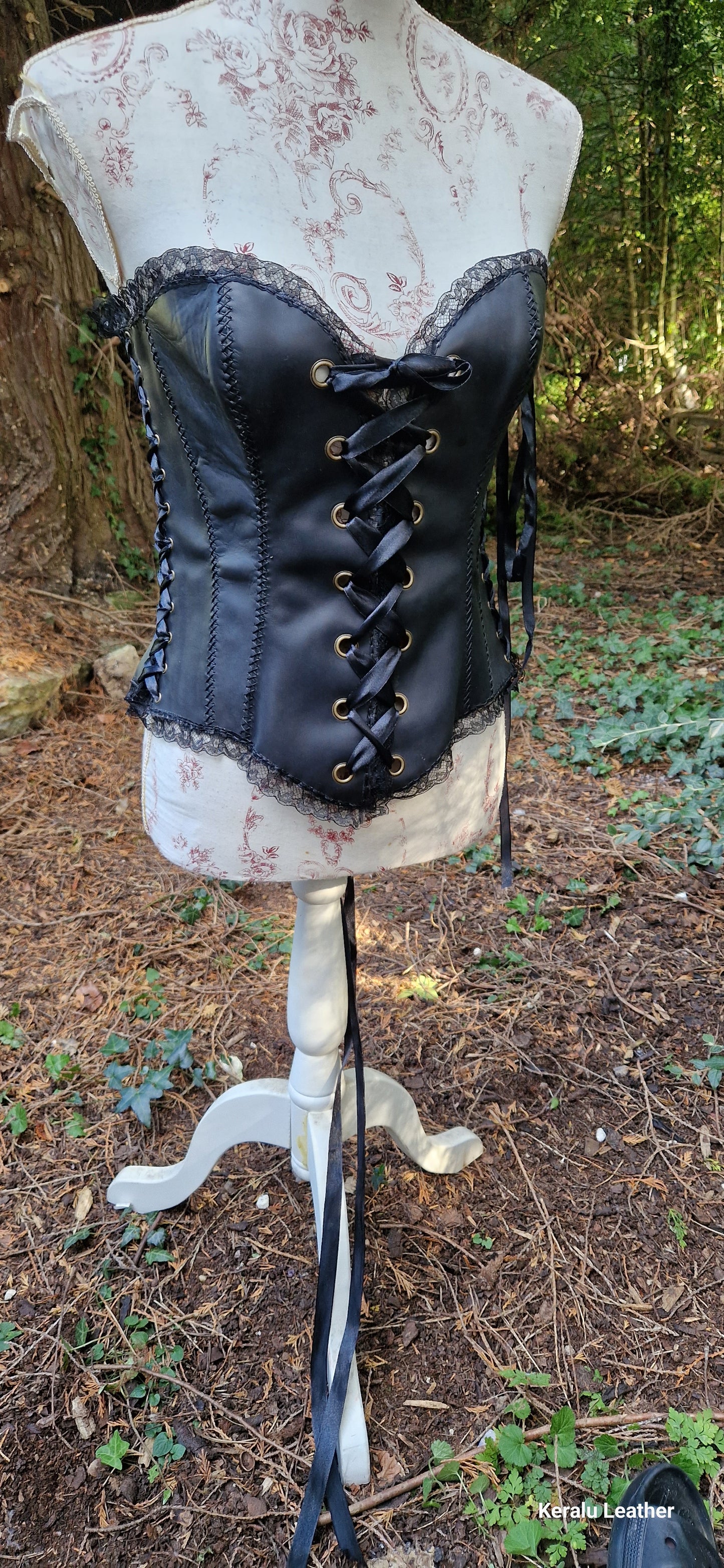 Corset, soft supple leather with stays
