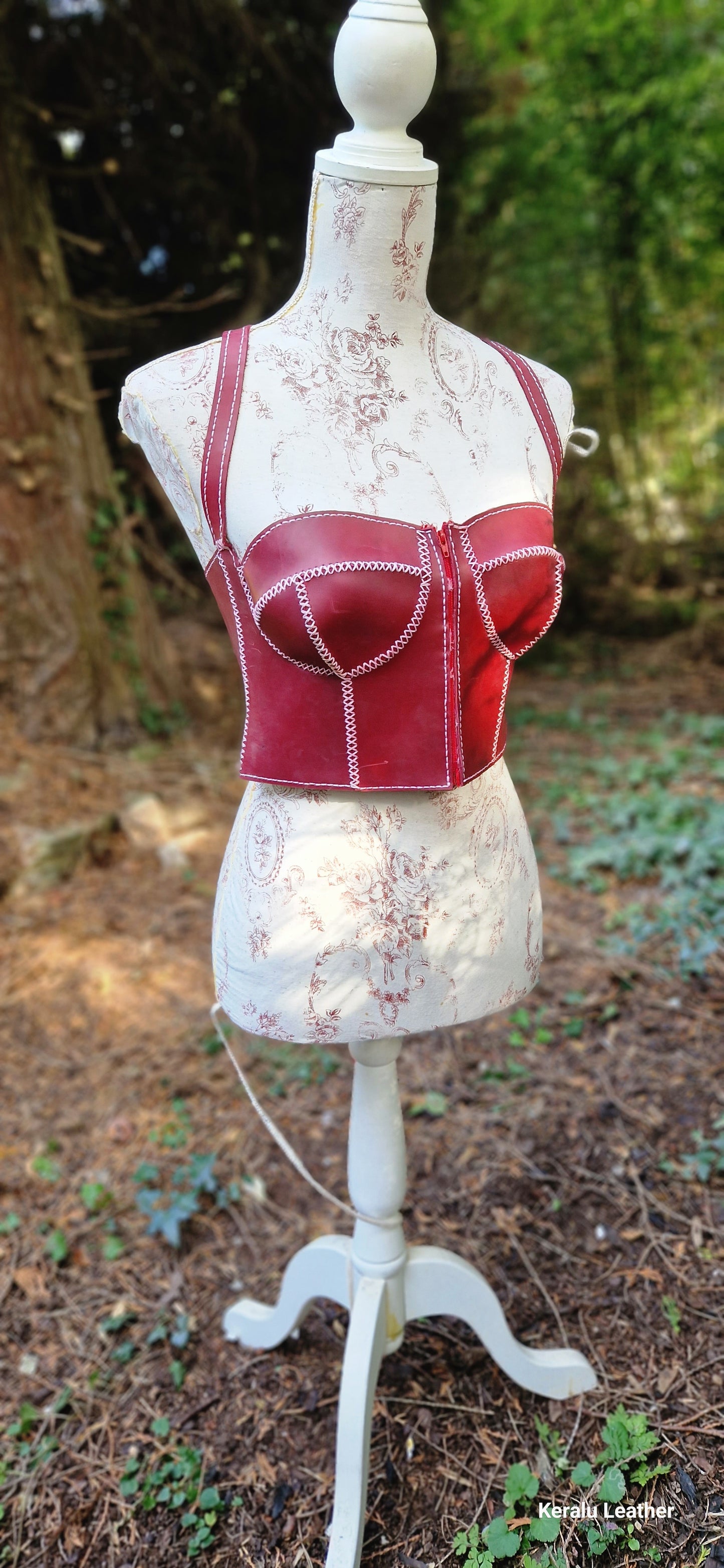 Corset, overbust zip up with shoulder straps